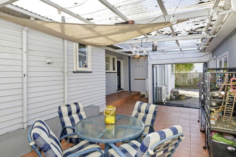 Photo of property in 149 Stokes Valley Road, Stokes Valley, Lower Hutt, 5019