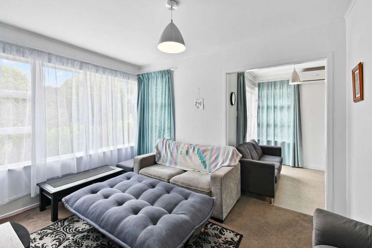 Photo of property in 38 Jupiter Street, Rosehill, Papakura, 2113