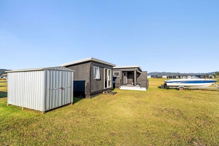 Photo of property in 7 Riria Way, Matarangi, 3592