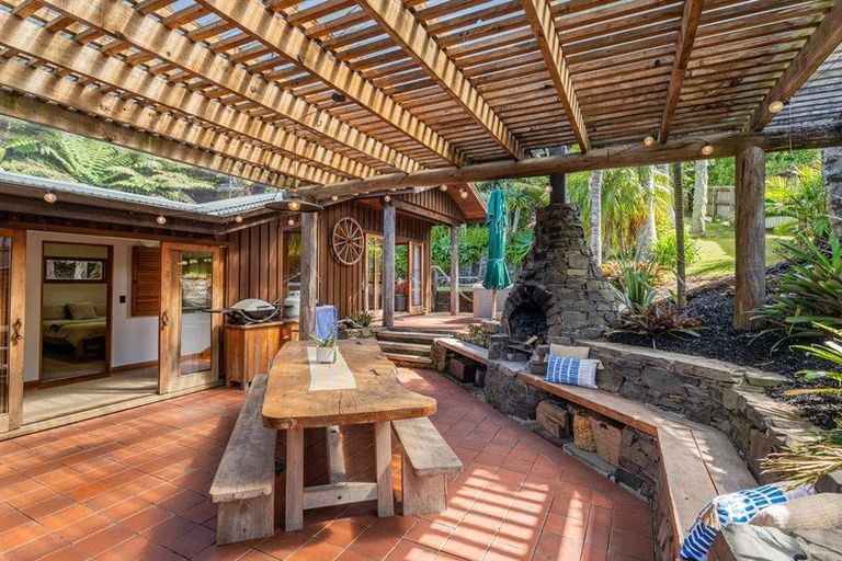 Photo of property in 969 Purangi Road, Cooks Beach, Whitianga, 3591
