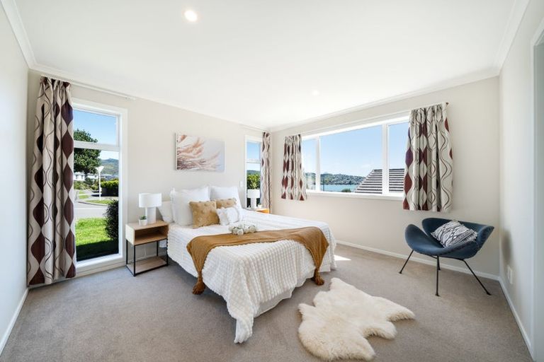 Photo of property in 9 Ken Douglas Drive, Aotea, Porirua, 5024