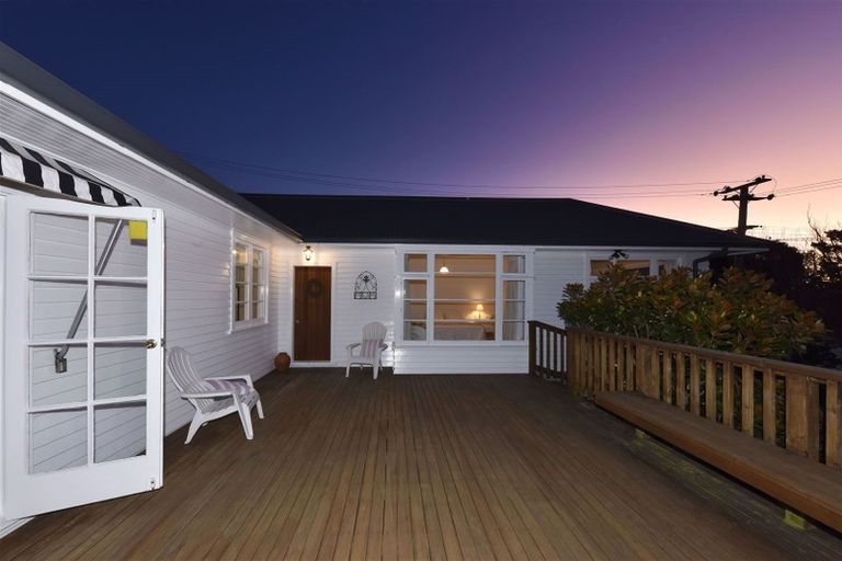 Photo of property in 1/159 Major Hornbrook Road, Mount Pleasant, Christchurch, 8081