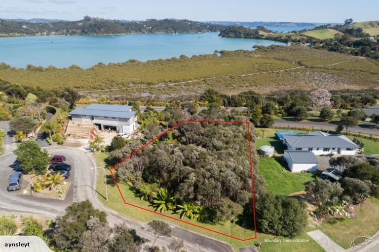 Photo of property in 4 Toi Track, Russell, 0272