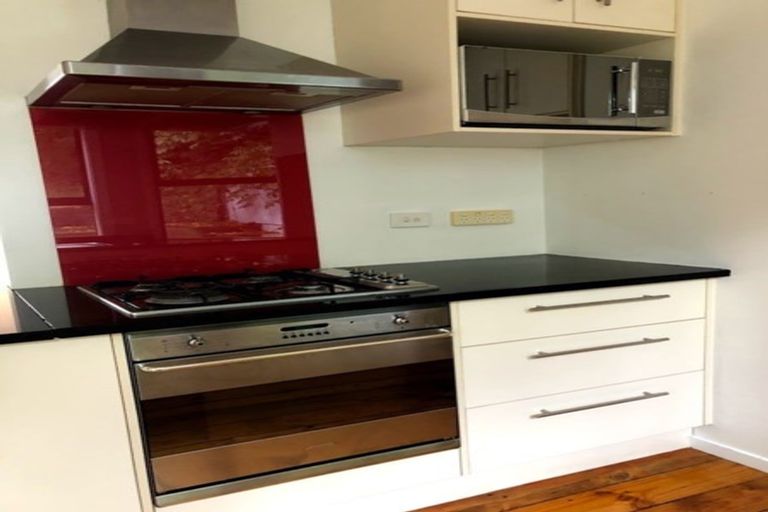 Photo of property in 1099 Whangaparaoa Road, Tindalls Beach, Whangaparaoa, 0930