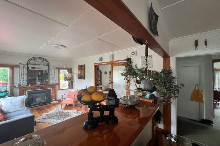Photo of property in 34 Queen Street, Dannevirke, 4930