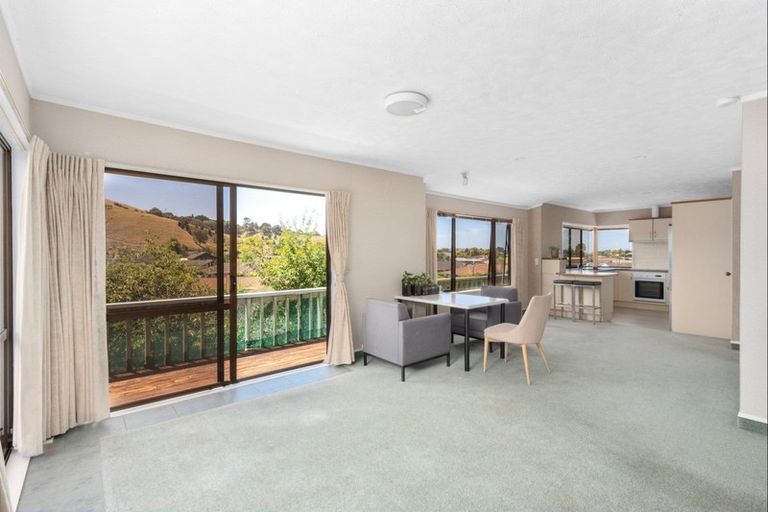 Photo of property in 16 Kokako Place, Taradale, Napier, 4112