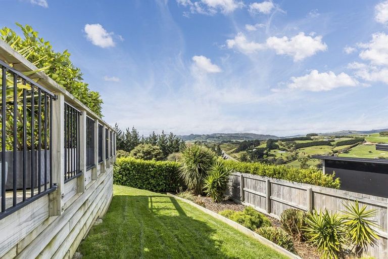 Photo of property in 168 Endeavour Drive, Whitby, Porirua, 5024