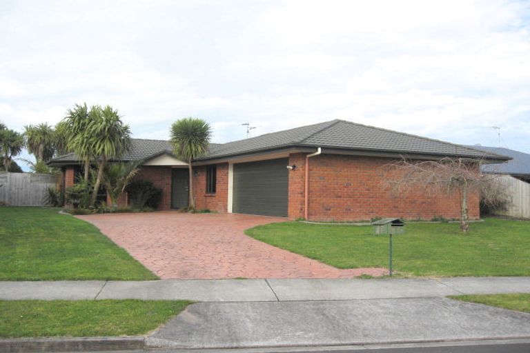 Photo of property in 12 Guildford Place, Rototuna North, Hamilton, 3210