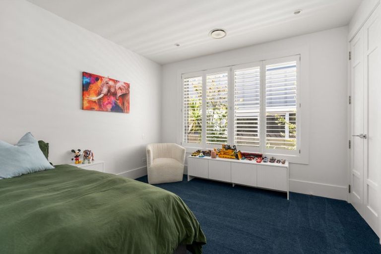 Photo of property in 22 Oceanview Road, Mount Maunganui, 3116