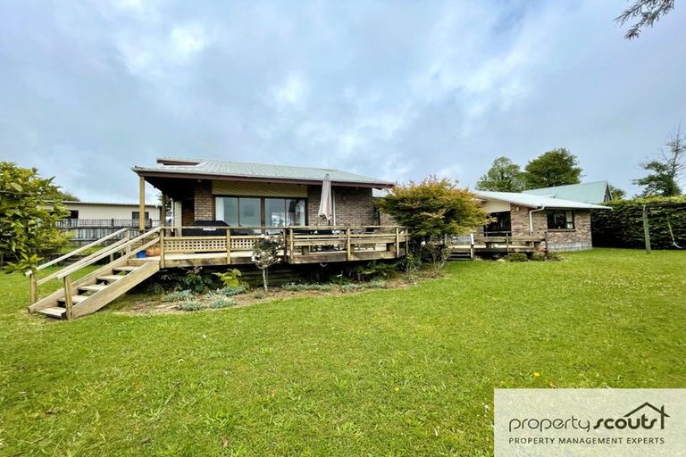 Photo of property in 3 Highlands Place, Highlands Park, New Plymouth, 4312