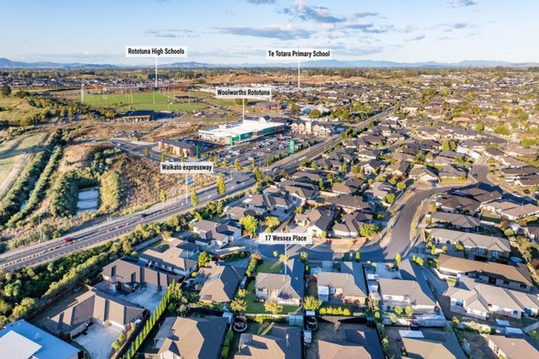 Photo of property in 17 Wessex Place, Rototuna North, Hamilton, 3210