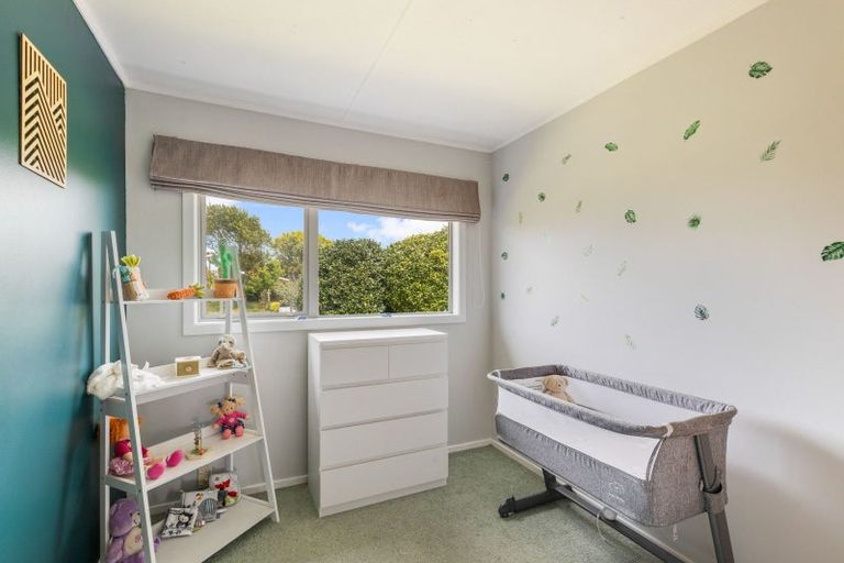 Photo of property in 9 Tawake Place, Waitara, 4320