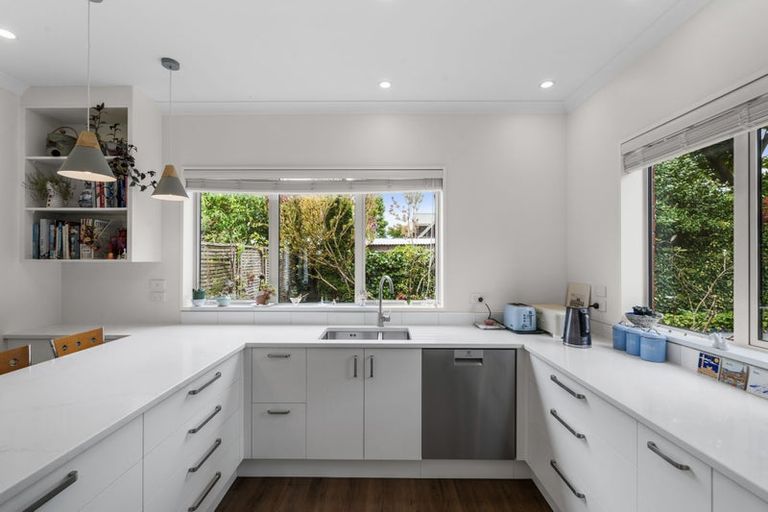 Photo of property in 25d Taylors Avenue, Bryndwr, Christchurch, 8052