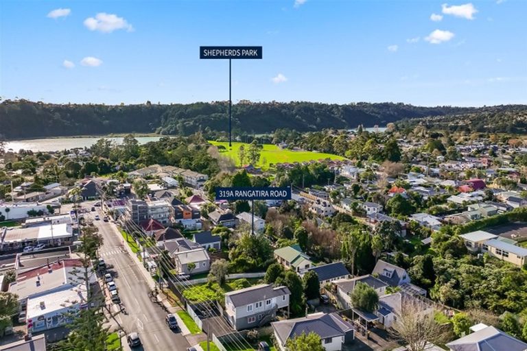 Photo of property in 319a Rangatira Road, Beach Haven, Auckland, 0626