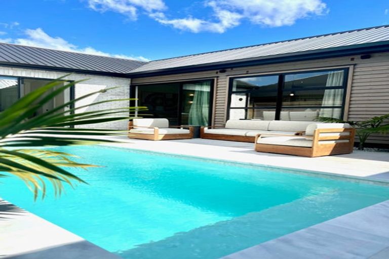 Photo of property in 11 Colpoma Close, Papamoa Beach, Papamoa, 3118