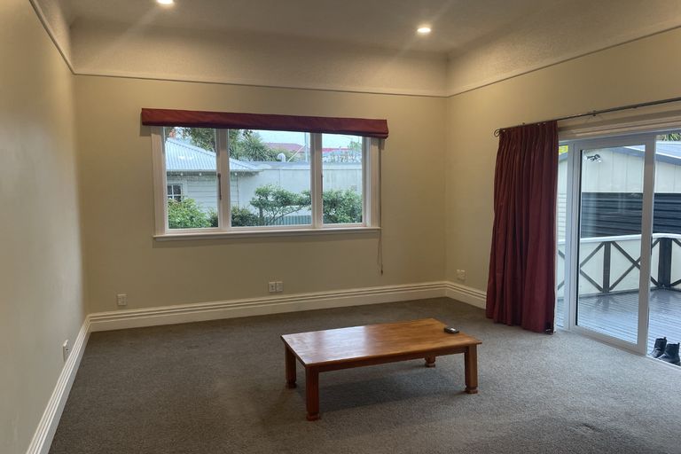 Photo of property in 5 Sutter Street, Seaview, Timaru, 7910