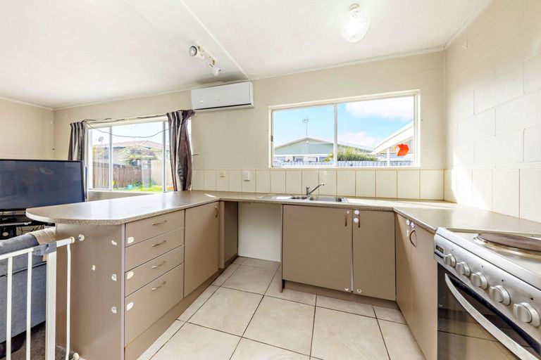 Photo of property in 4/29 South Street, Papakura, 2110
