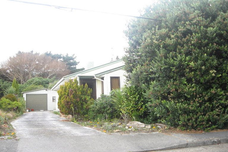Photo of property in 122 Tilley Road, Paekakariki, 5034