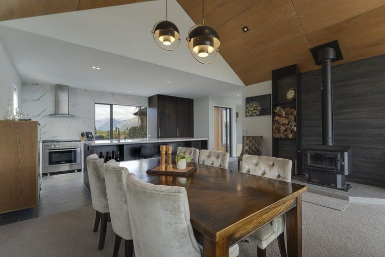 Photo of property in 55 Jacks Point Rise, Jacks Point, Queenstown, 9371