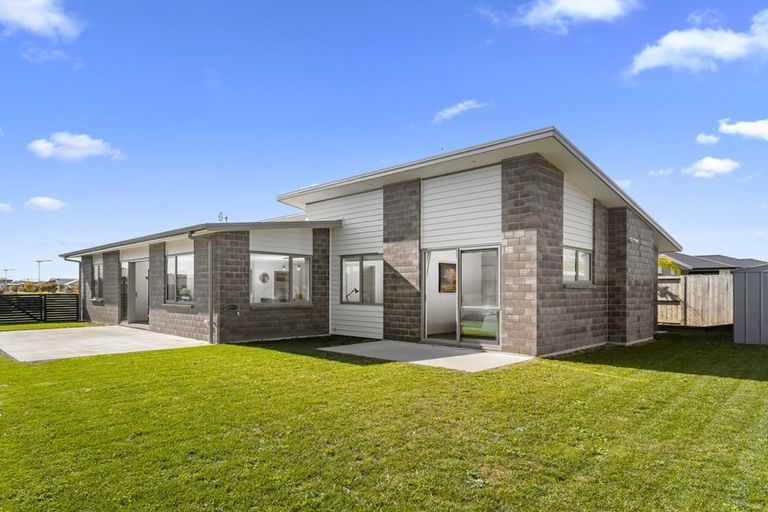 Photo of property in 78 Puhirake Crescent, Pyes Pa, Tauranga, 3112