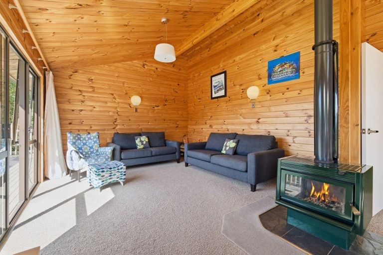 Photo of property in 26 Summit Road, Lake Okareka, Rotorua, 3076