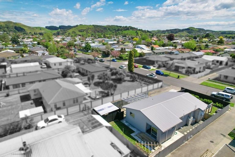 Photo of property in 23 Hinton Road, Taradale, Napier, 4112