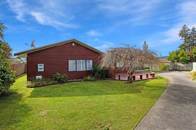 Photo of property in 14 Shirley Street, Mangakakahi, Rotorua, 3015