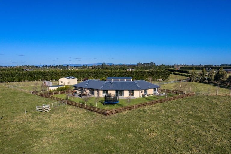 Photo of property in 48 Tupelo Place, Swannanoa, Rangiora, 7476