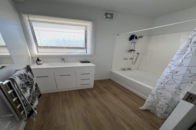 Photo of property in 69 Coopers Road, Dallington, Christchurch, 8061