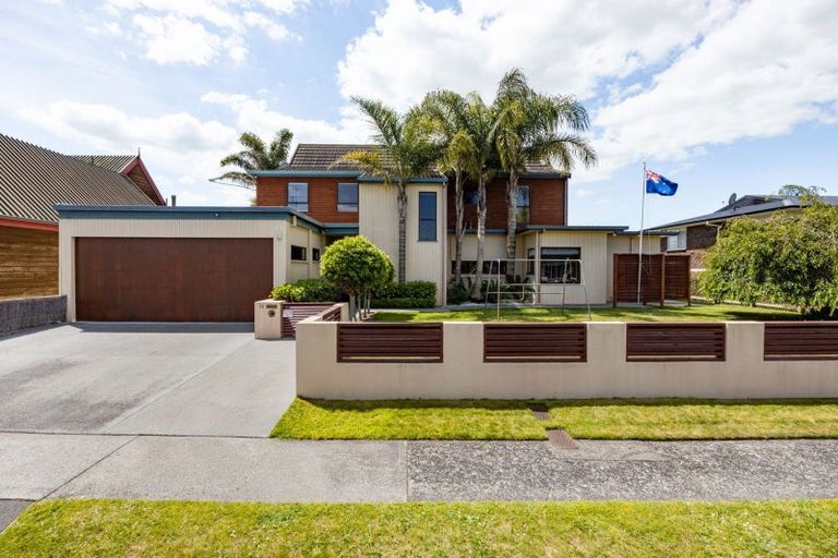 Photo of property in 10 Grassy Downs Place, St Andrews, Hamilton, 3200