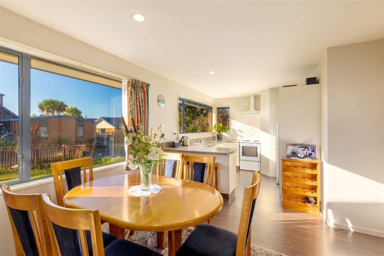 Photo of property in 8 Carinya Lane, Heathcote Valley, Christchurch, 8022