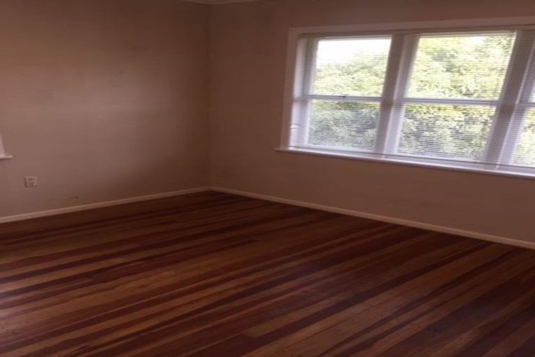 Photo of property in 17 School Road, Riverhead, 0820