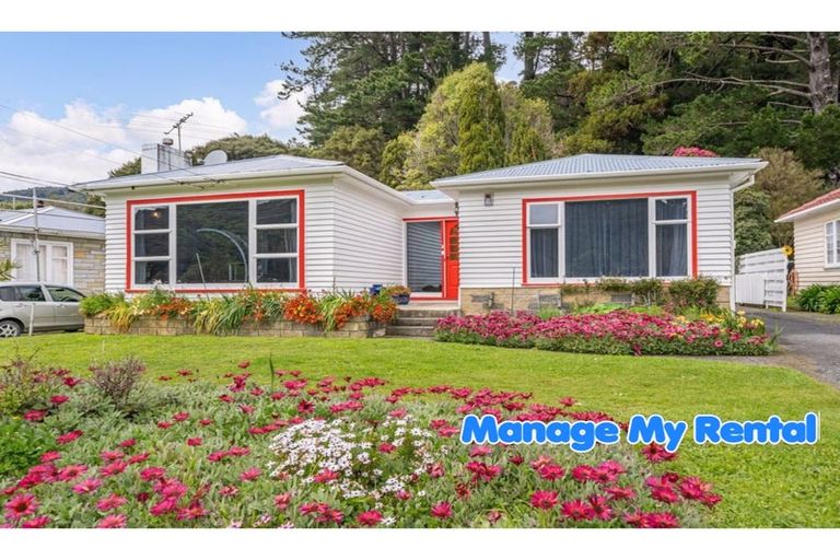 Photo of property in 88 Hine Road, Wainuiomata, Lower Hutt, 5014