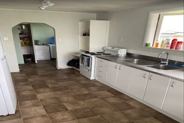 Photo of property in 90 Holland Road, Fairfield, Hamilton, 3214