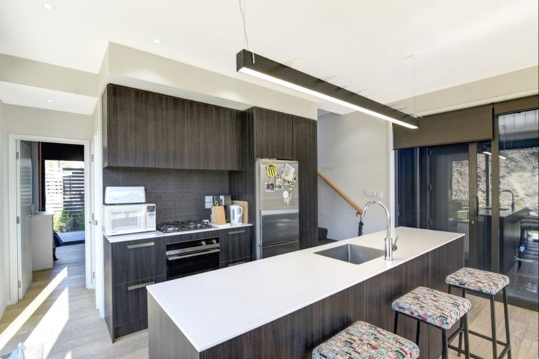 Photo of property in 25 Falconer Rise, Jacks Point, Queenstown, 9371