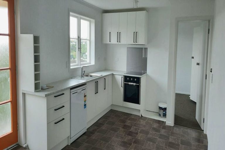 Photo of property in 31 Clifford Road, Johnsonville, Wellington, 6037