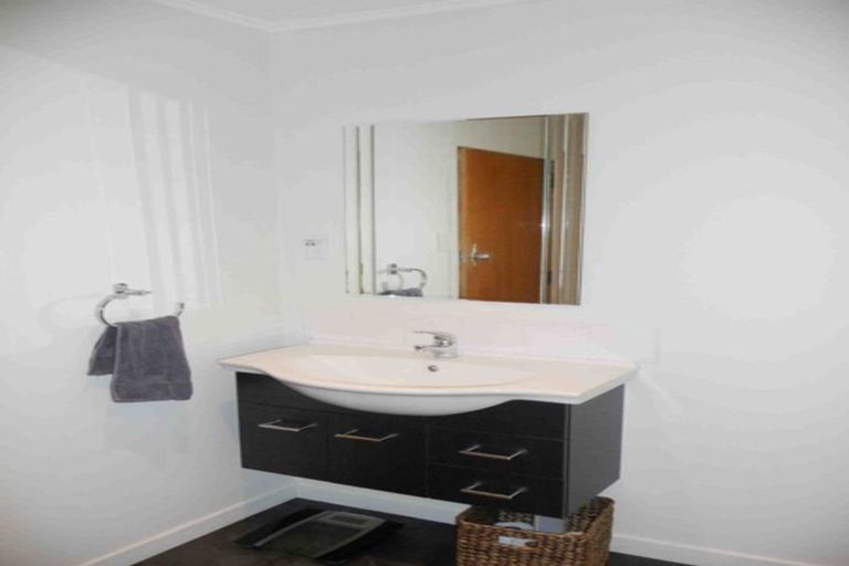 Photo of property in 8 Penrith Street, Westown, New Plymouth, 4310