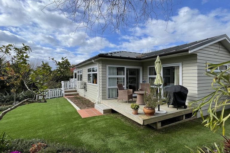 Photo of property in 14 Sale Street, Cockle Bay, Auckland, 2014