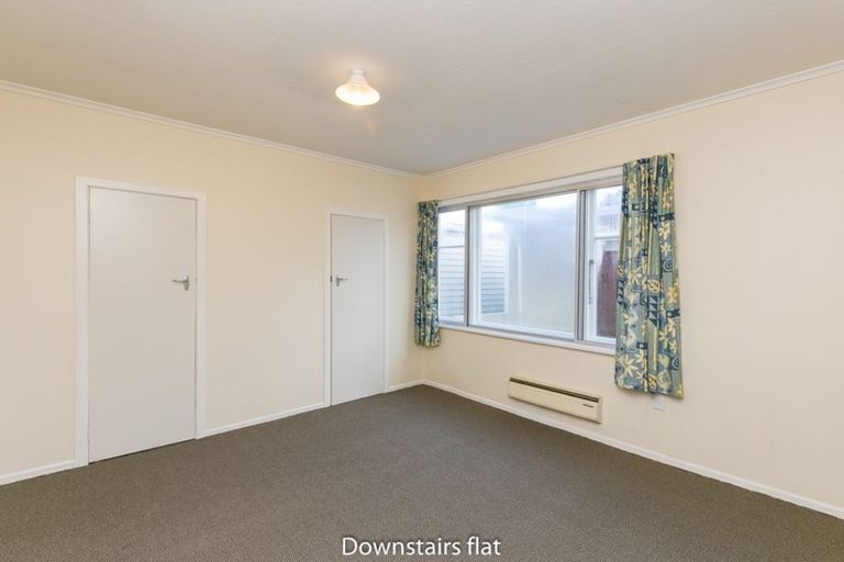 Photo of property in 56 Stewart Drive, Newlands, Wellington, 6037