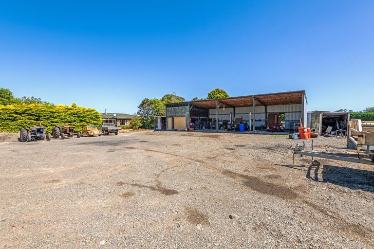 Photo of property in 168 Parewanui Road, Bulls, 4894