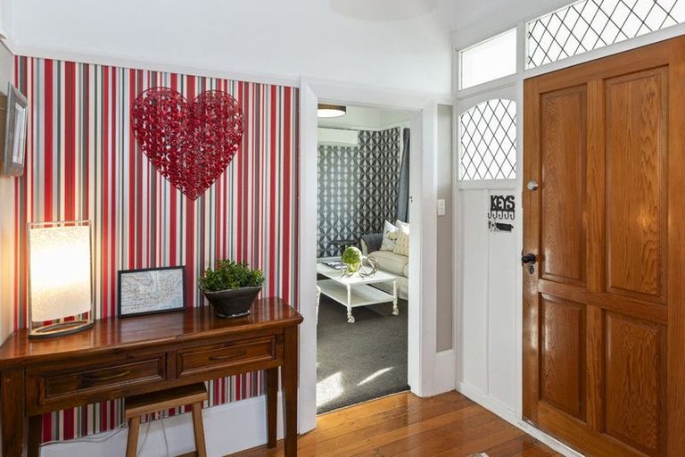 Photo of property in 32 Taylors Avenue, Bryndwr, Christchurch, 8052