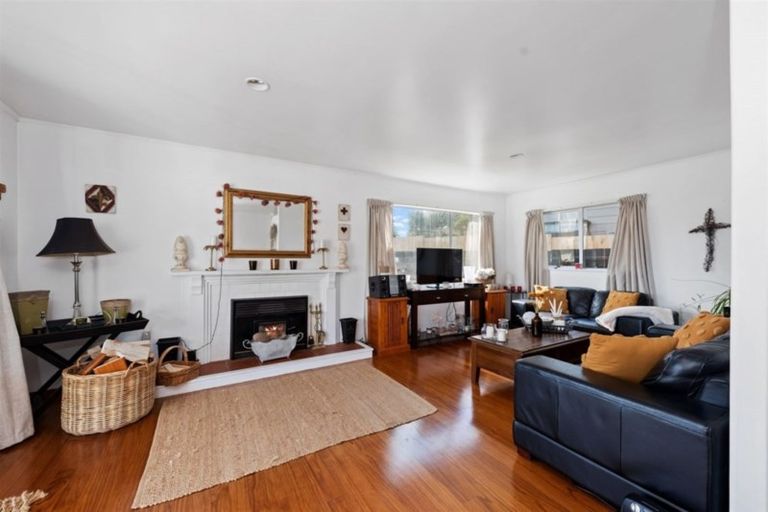 Photo of property in 56 Sherwood Street, Bellevue, Tauranga, 3110