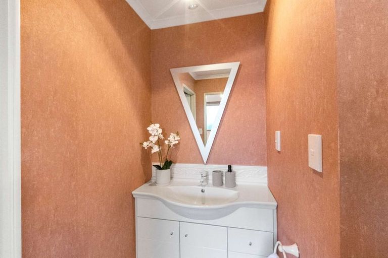 Photo of property in 7 Robertson Street, Gore, 9710