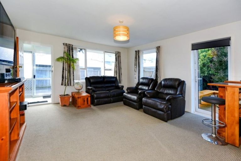 Photo of property in 1/67 Oram Avenue, New Brighton, Christchurch, 8061
