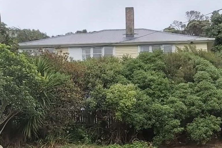 Photo of property in 84 Kinghorne Street, Strathmore Park, Wellington, 6022