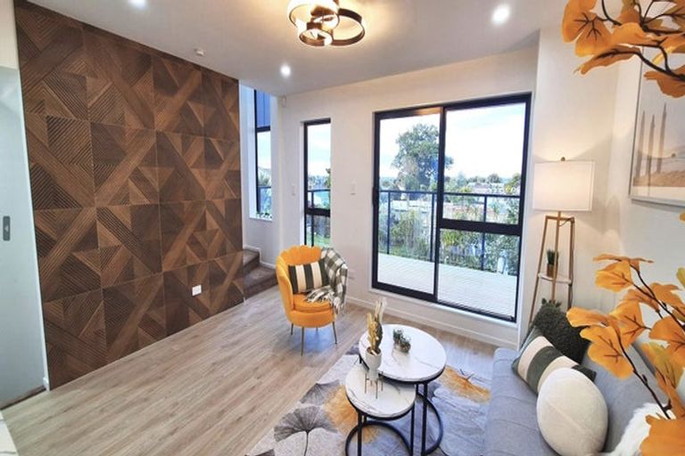 Photo of property in 21d Laura Street, Kelston, Auckland, 0602