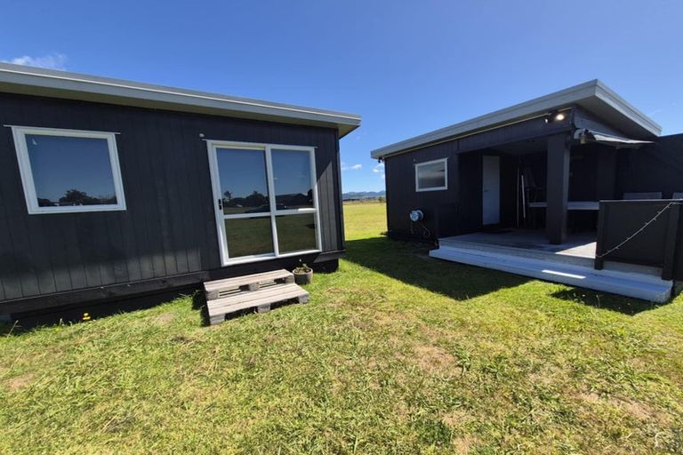 Photo of property in 7 Riria Way, Matarangi, 3592