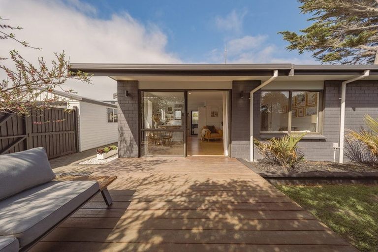 Photo of property in 1/142 Pine Avenue, South New Brighton, Christchurch, 8062