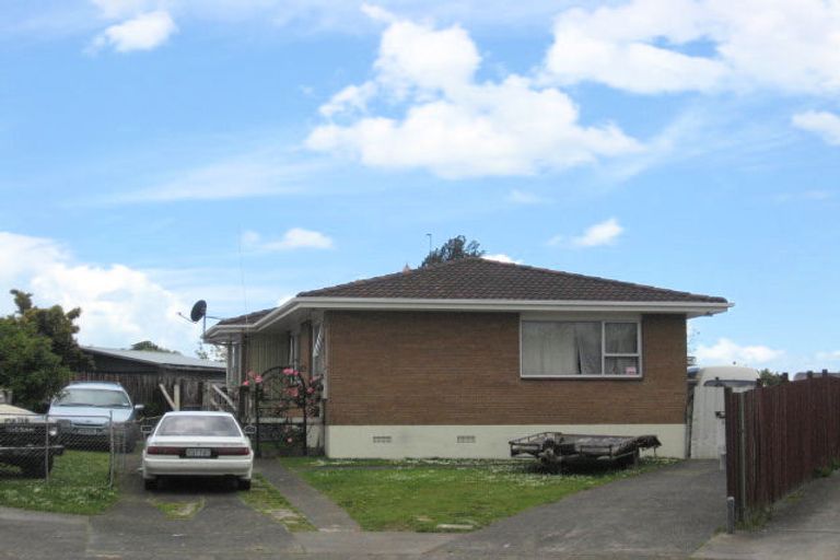 Photo of property in 10 Stella Place, Manurewa, Auckland, 2102