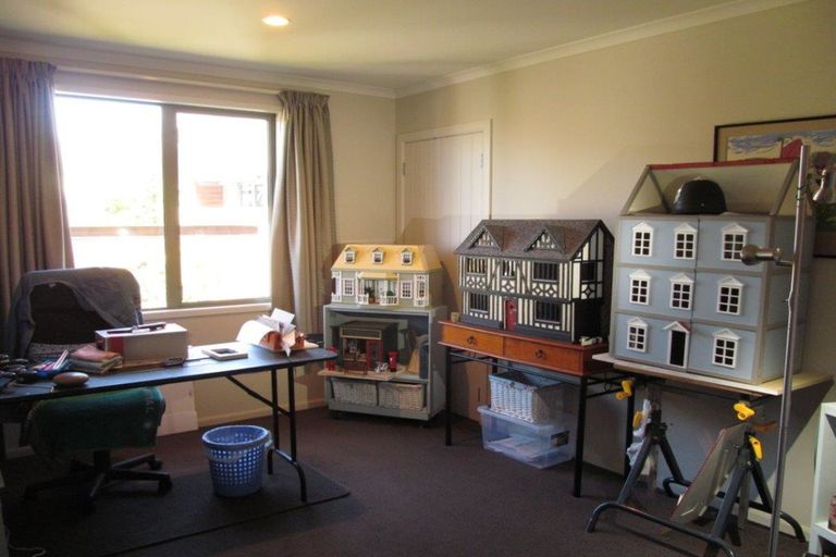 Photo of property in 35 Larch Crescent, Alexandra, 9320